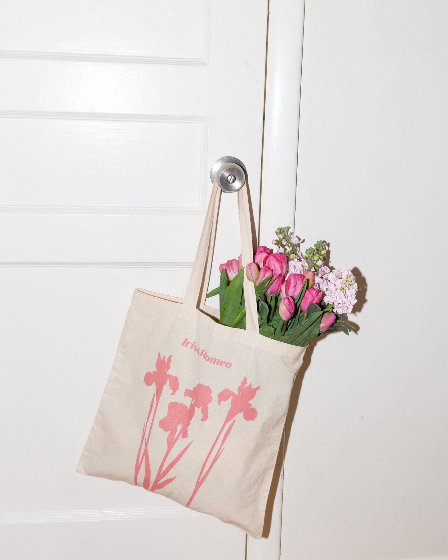 Free Gift Iris&Romeo x Credo beauty Tote Bag