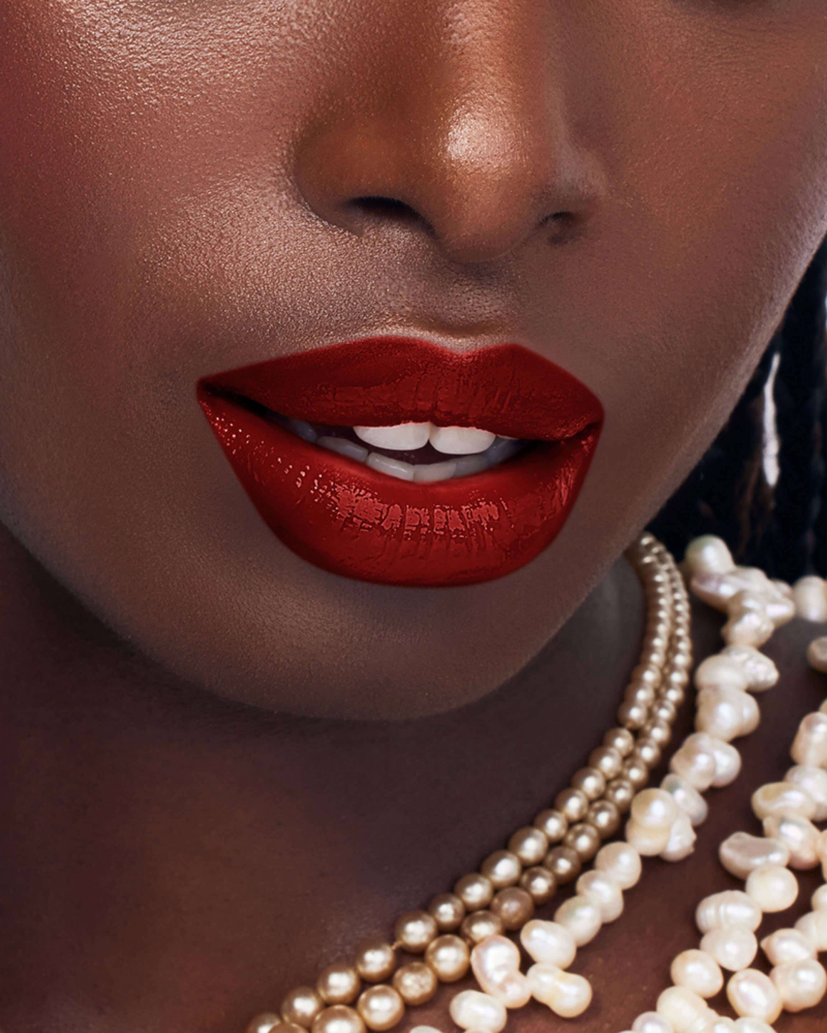 011 Rouge Alizarine (electric vibrant red)