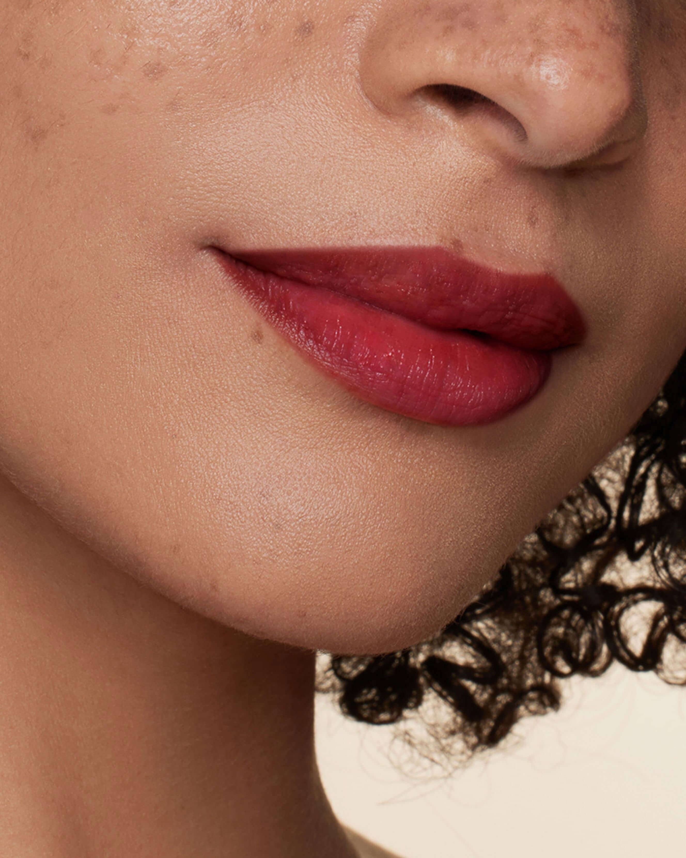 010 Rouge Français (rasperry red)