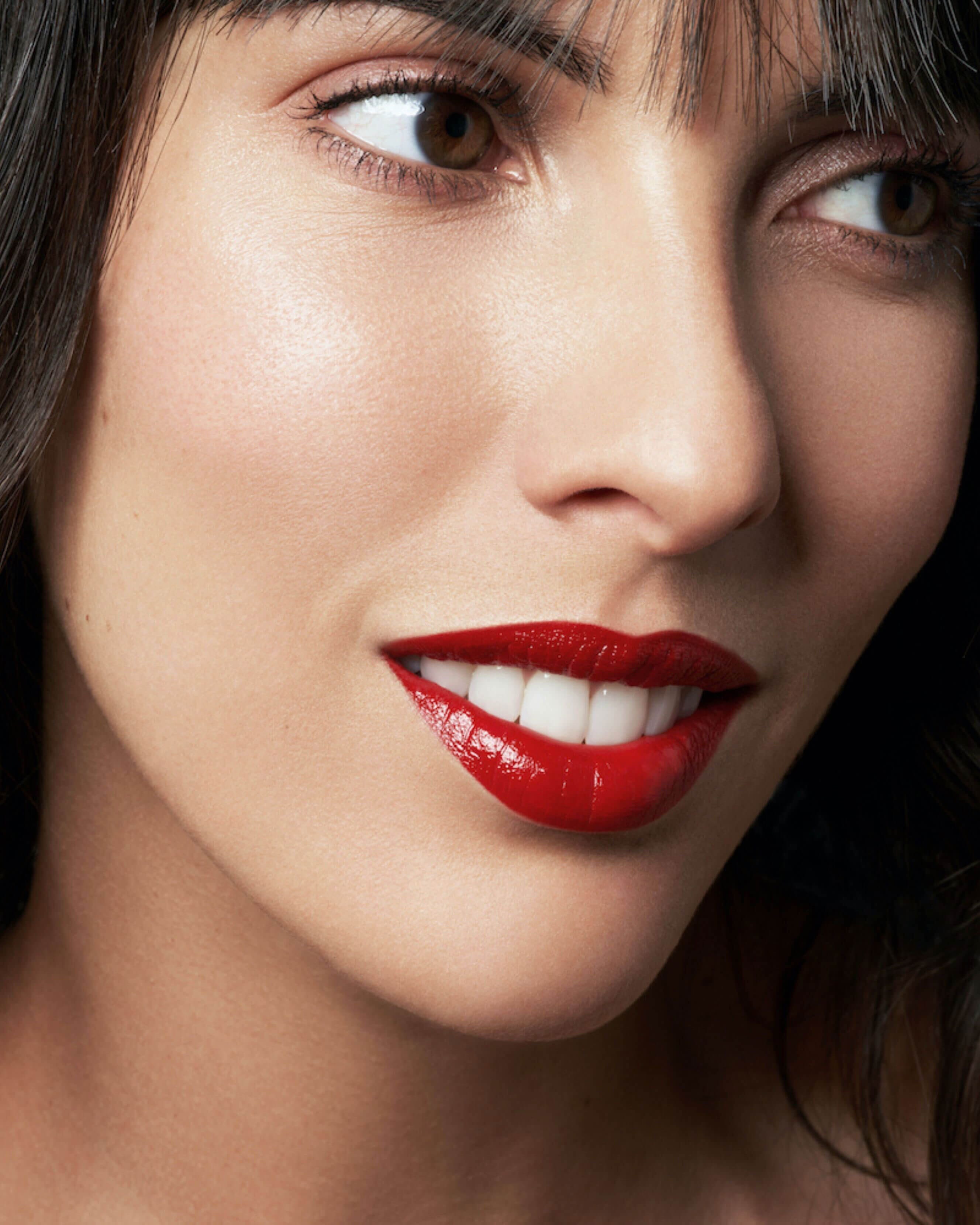 011 Rouge Alizarine (electric vibrant red)