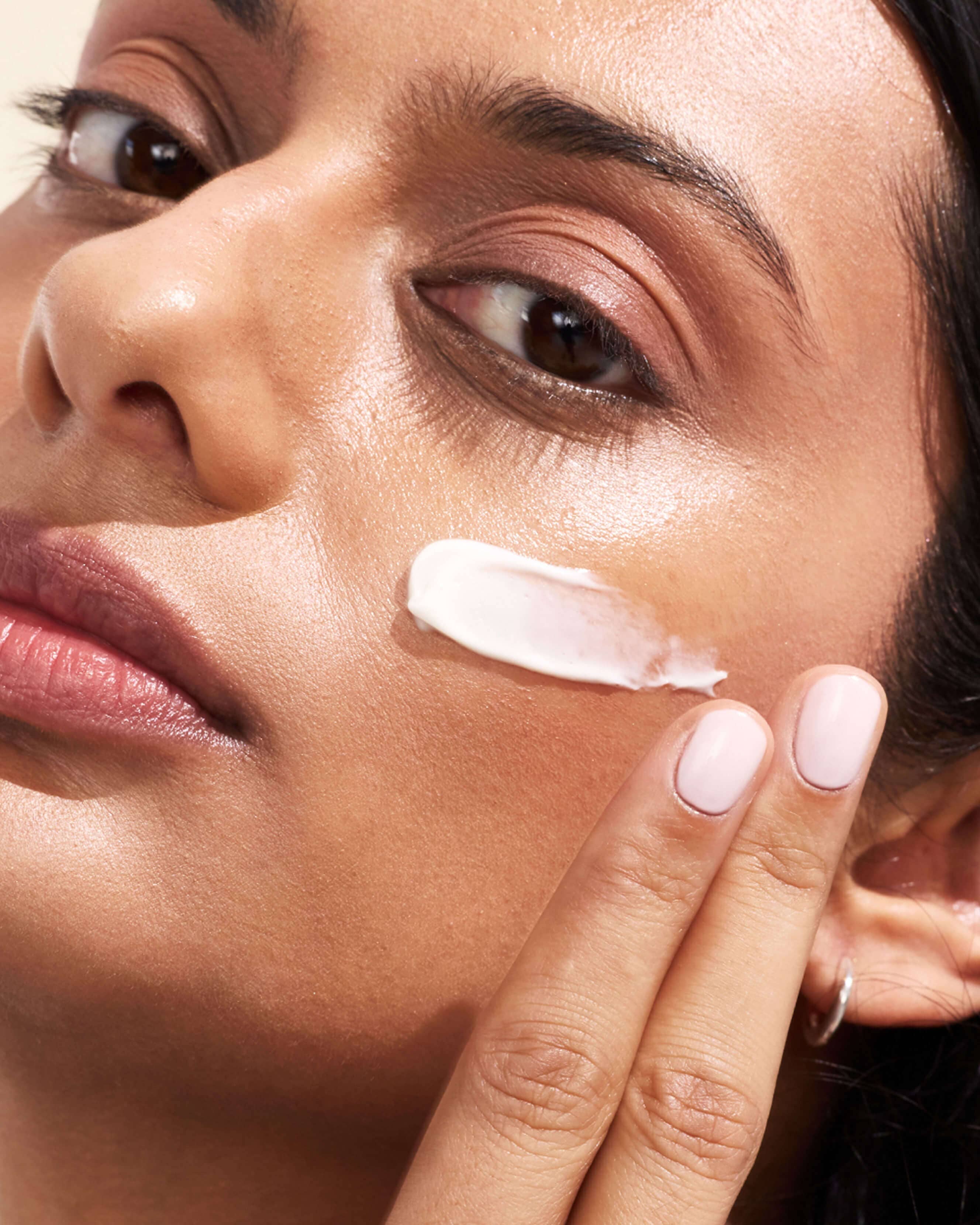 La Crème Hydratante: Beta-Glucan Antioxidant-Rich Mushroom Moisturizer