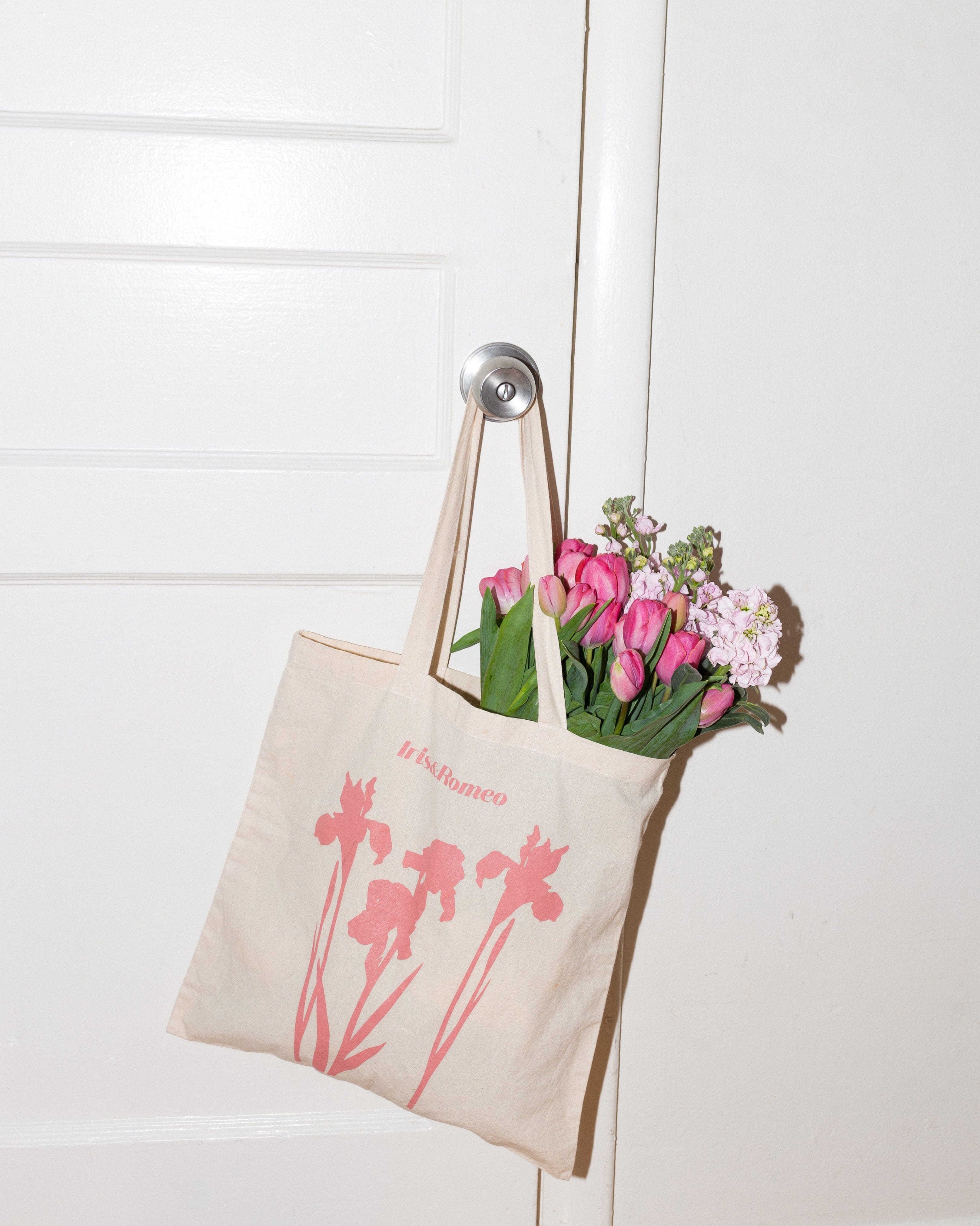 Free Gift Iris&Romeo x Credo beauty Tote Bag