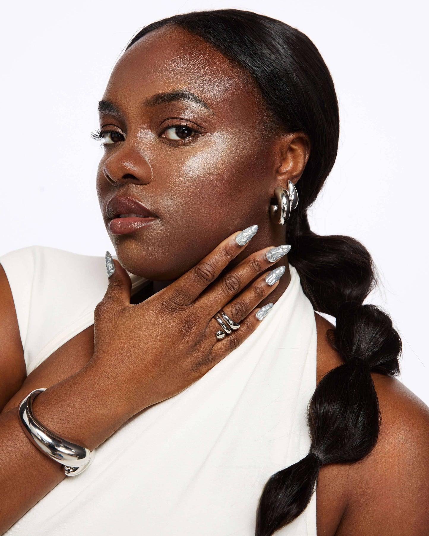 Quantum Quartz (champagne with silver pearl)