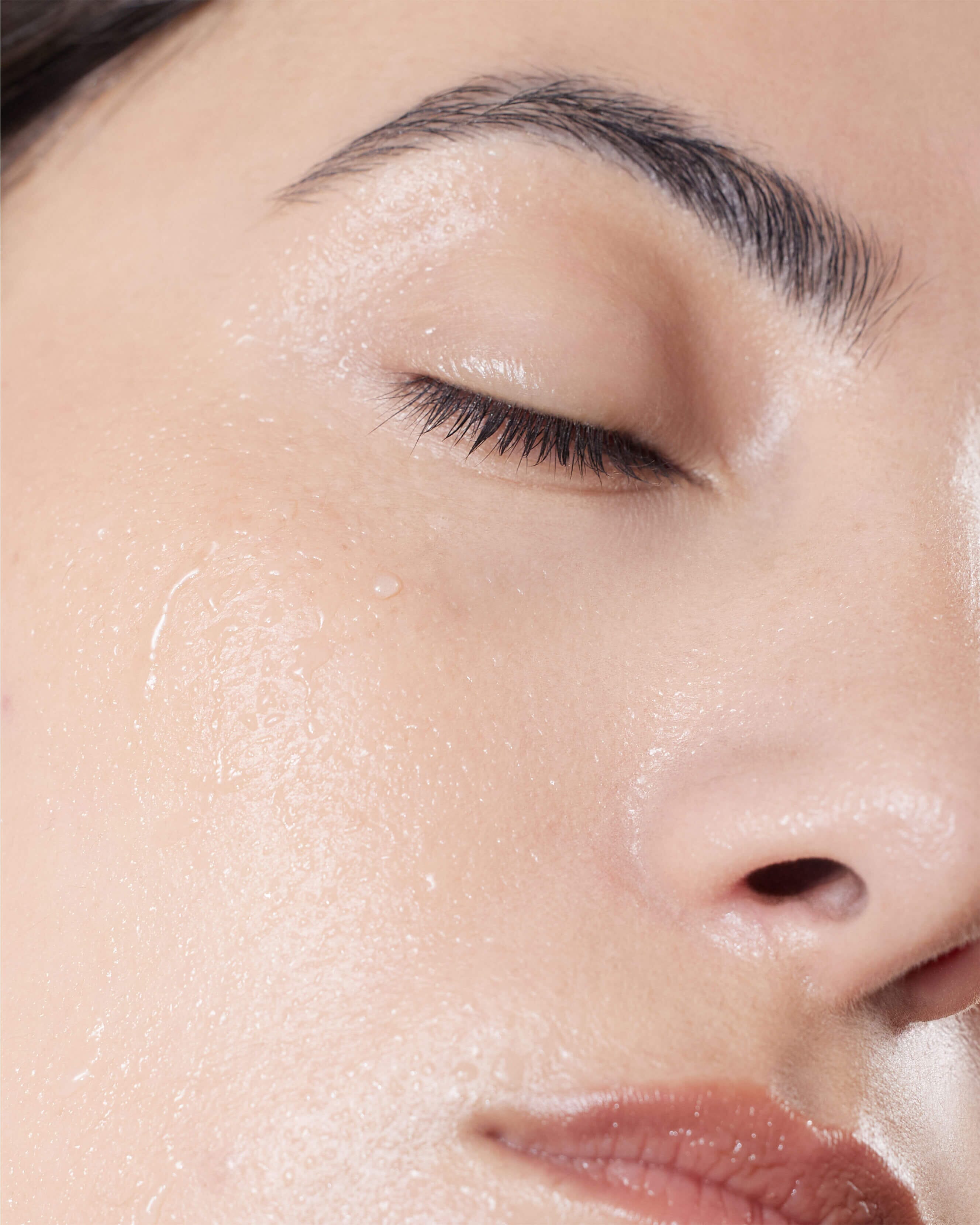 Toner 27 Hydrating and Balancing Skin-Priming Essence Water