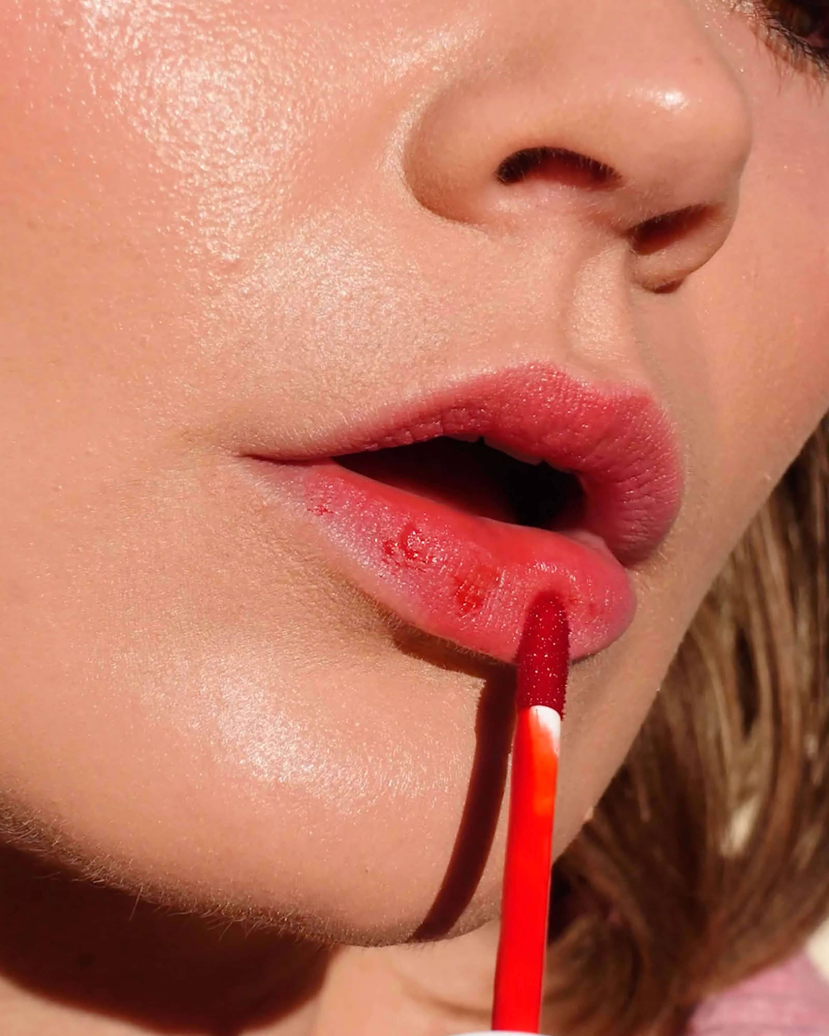 Joy (bright cherry red)