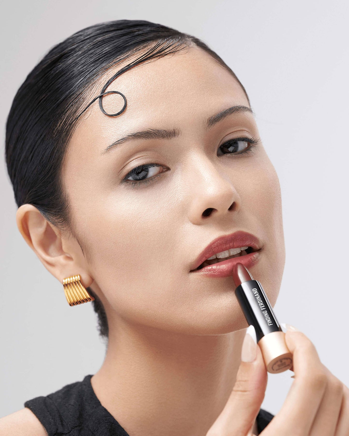 Barely There Sheer Hydrating Marula Oil Lipstick