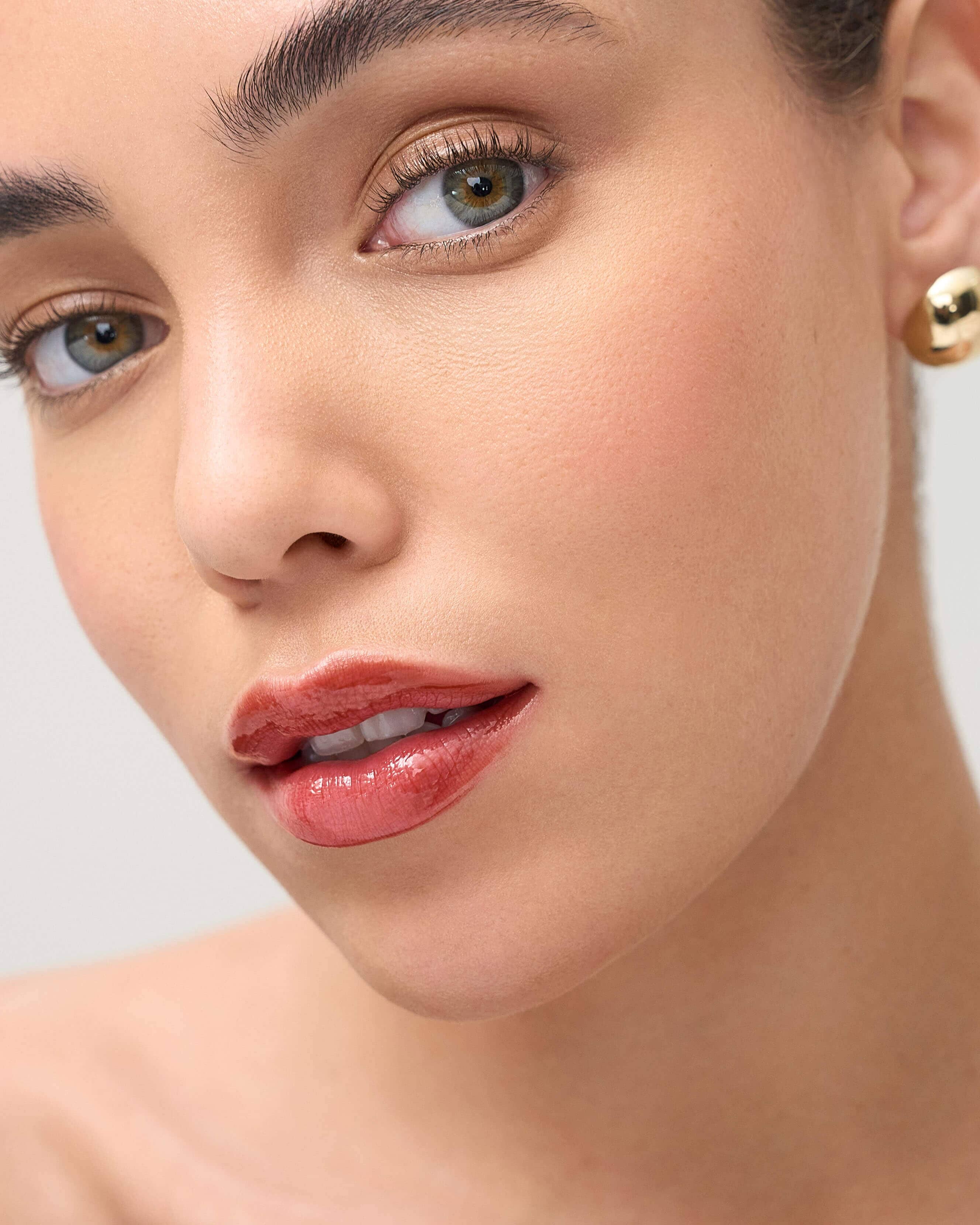 Mon Cheri (red-brown with warm undertones and black cherry scented)