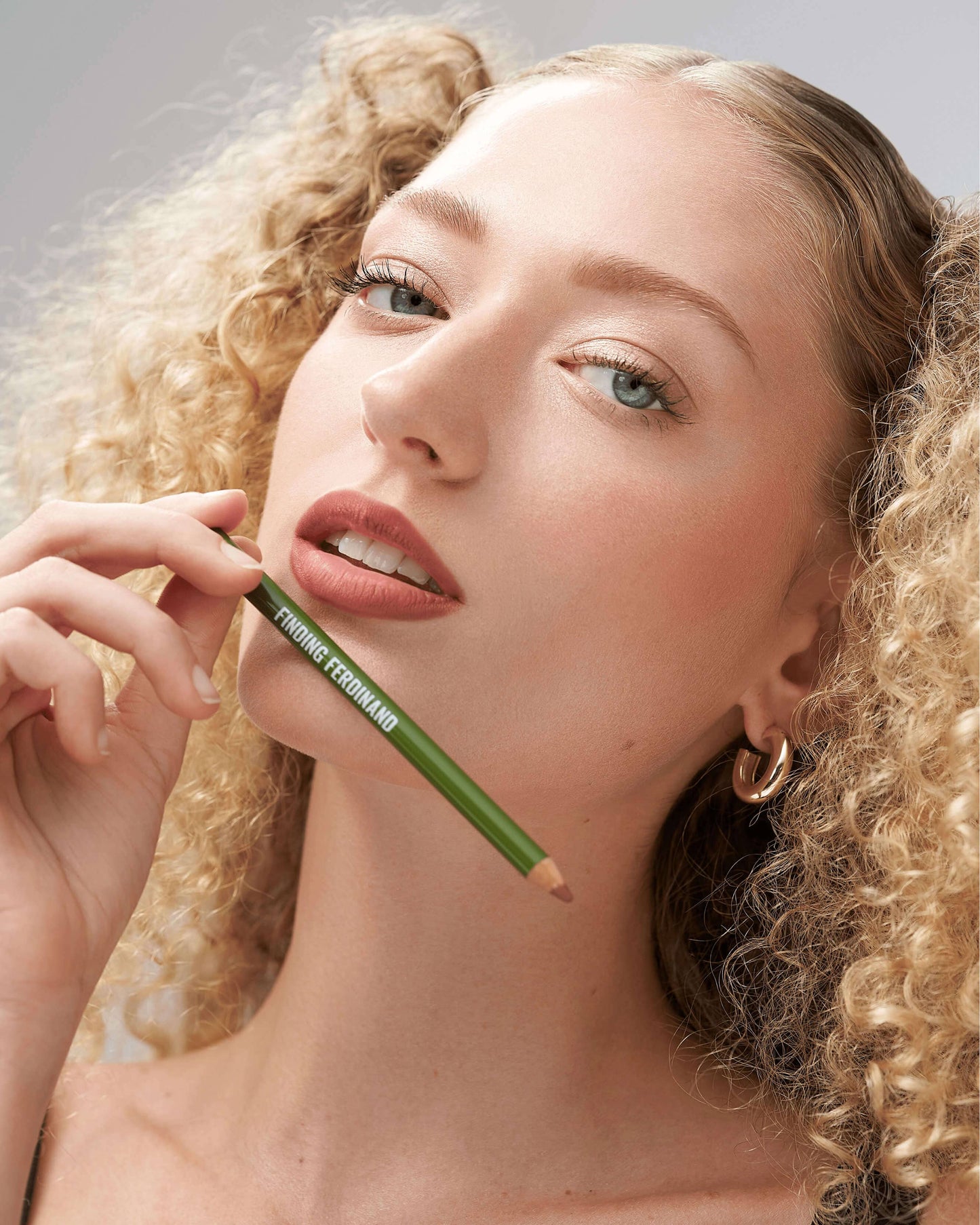 Cinnamon (warm brown with red undertones and a matte finish)