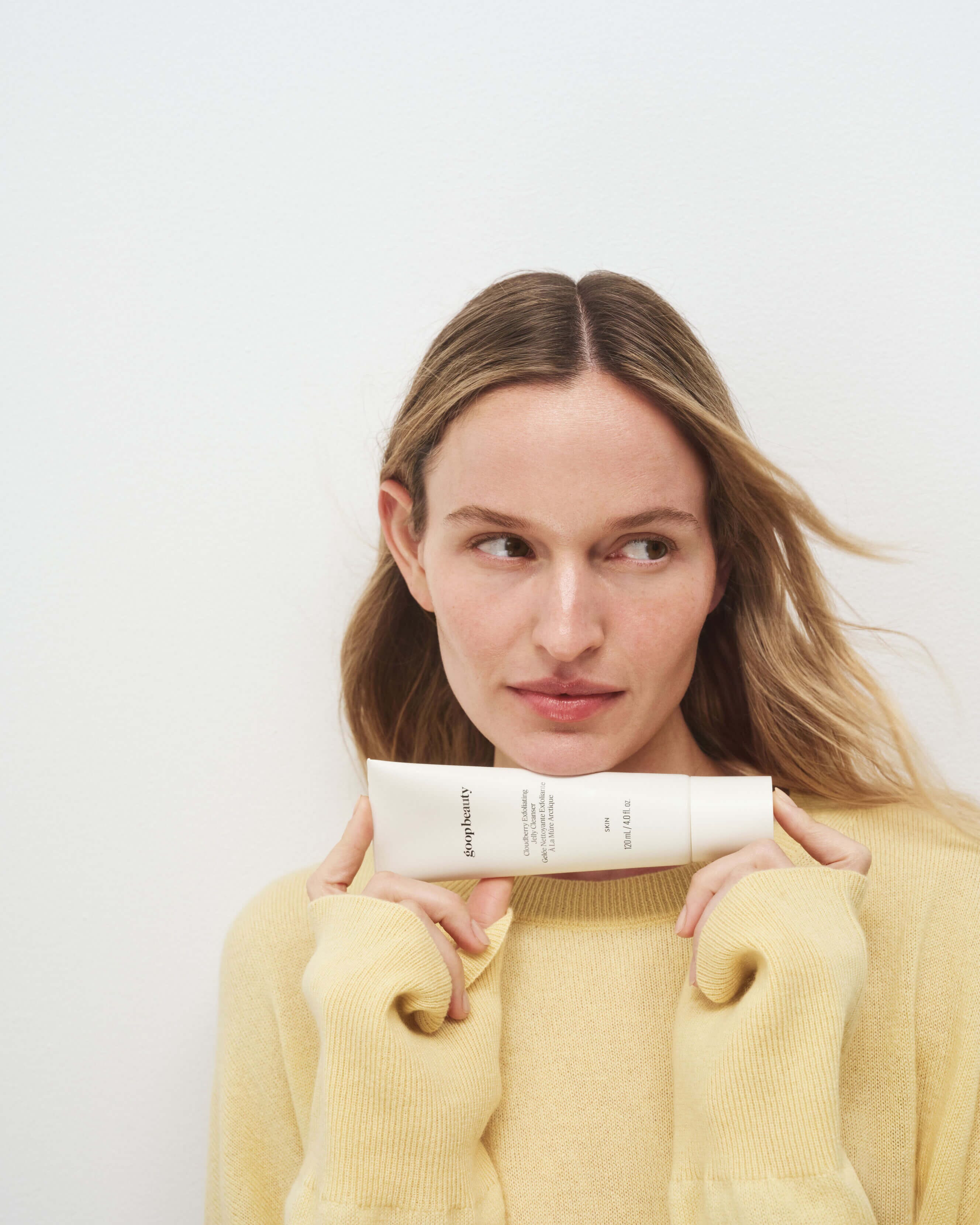 GOOPGLOW Cloudberry Exfoliating Jelly Cleanser