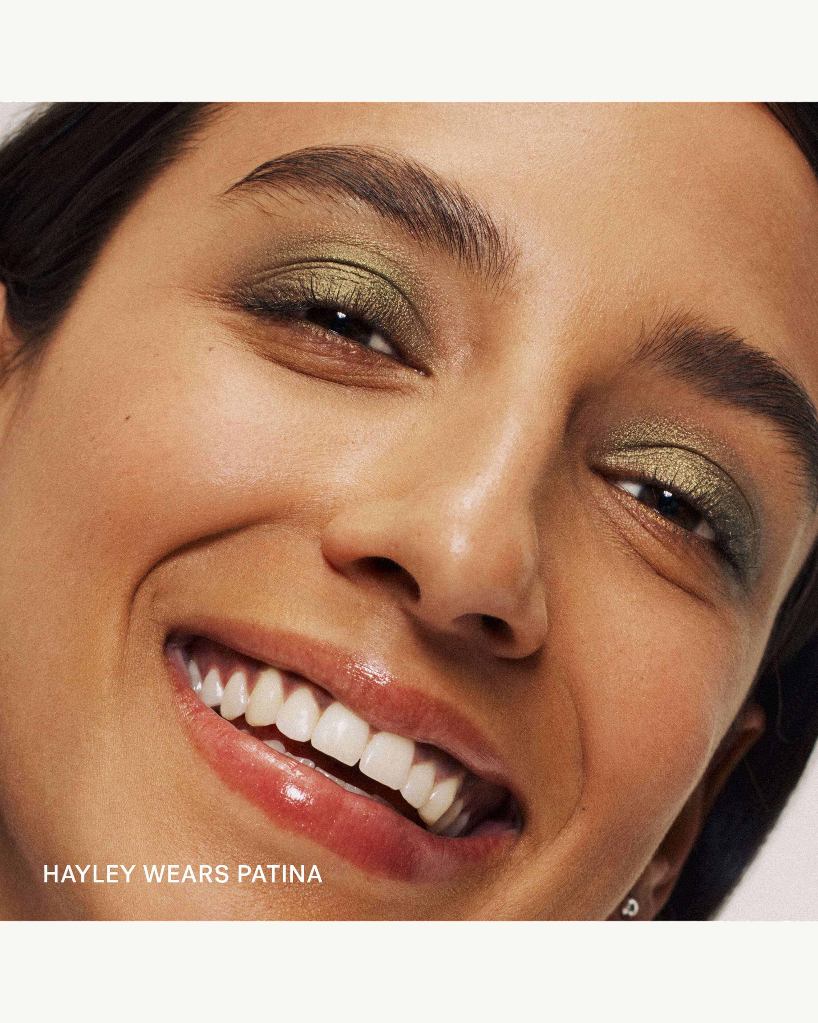 Patina (golden olive shimmer)