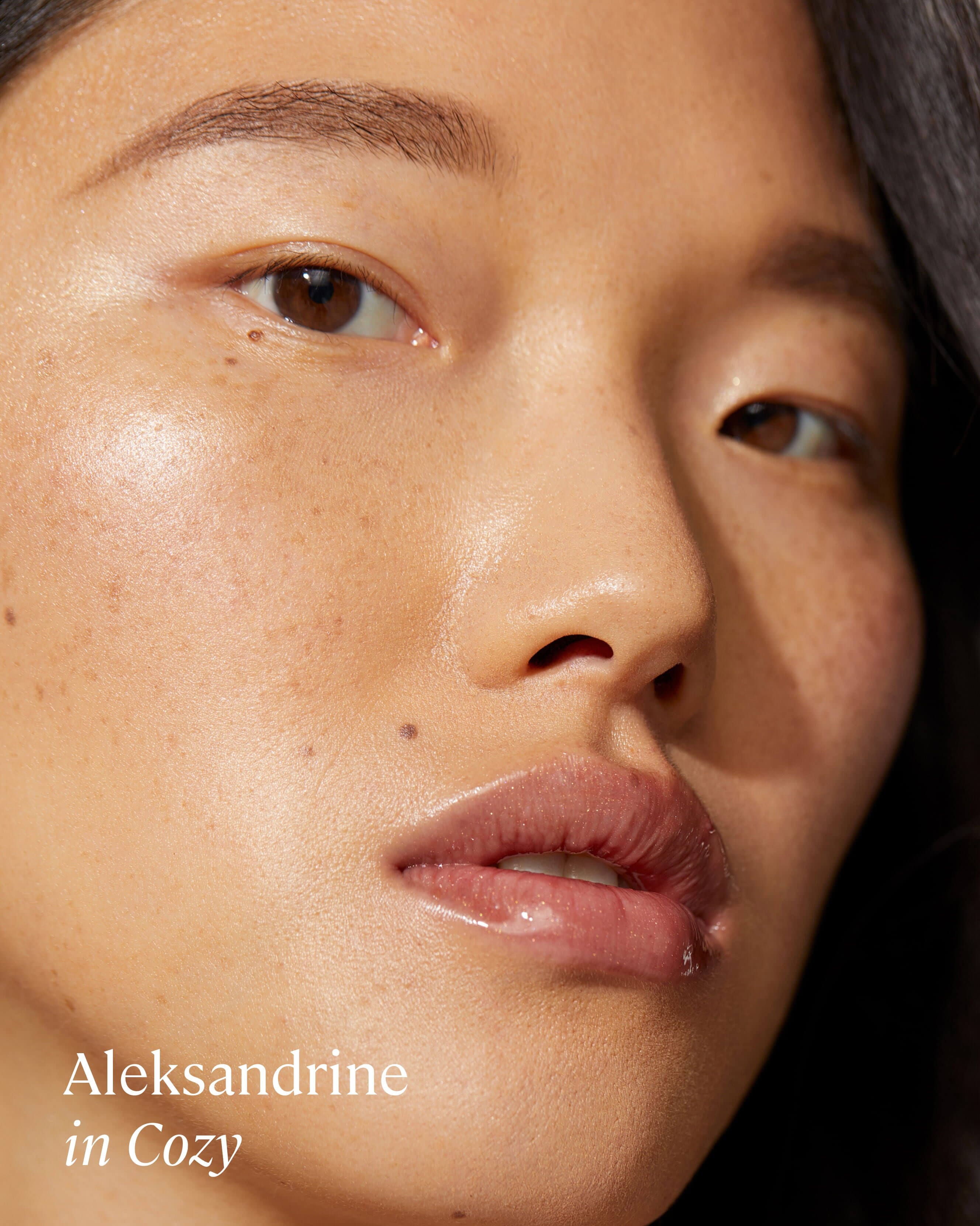 Sheer Hydrating Lip Gloss