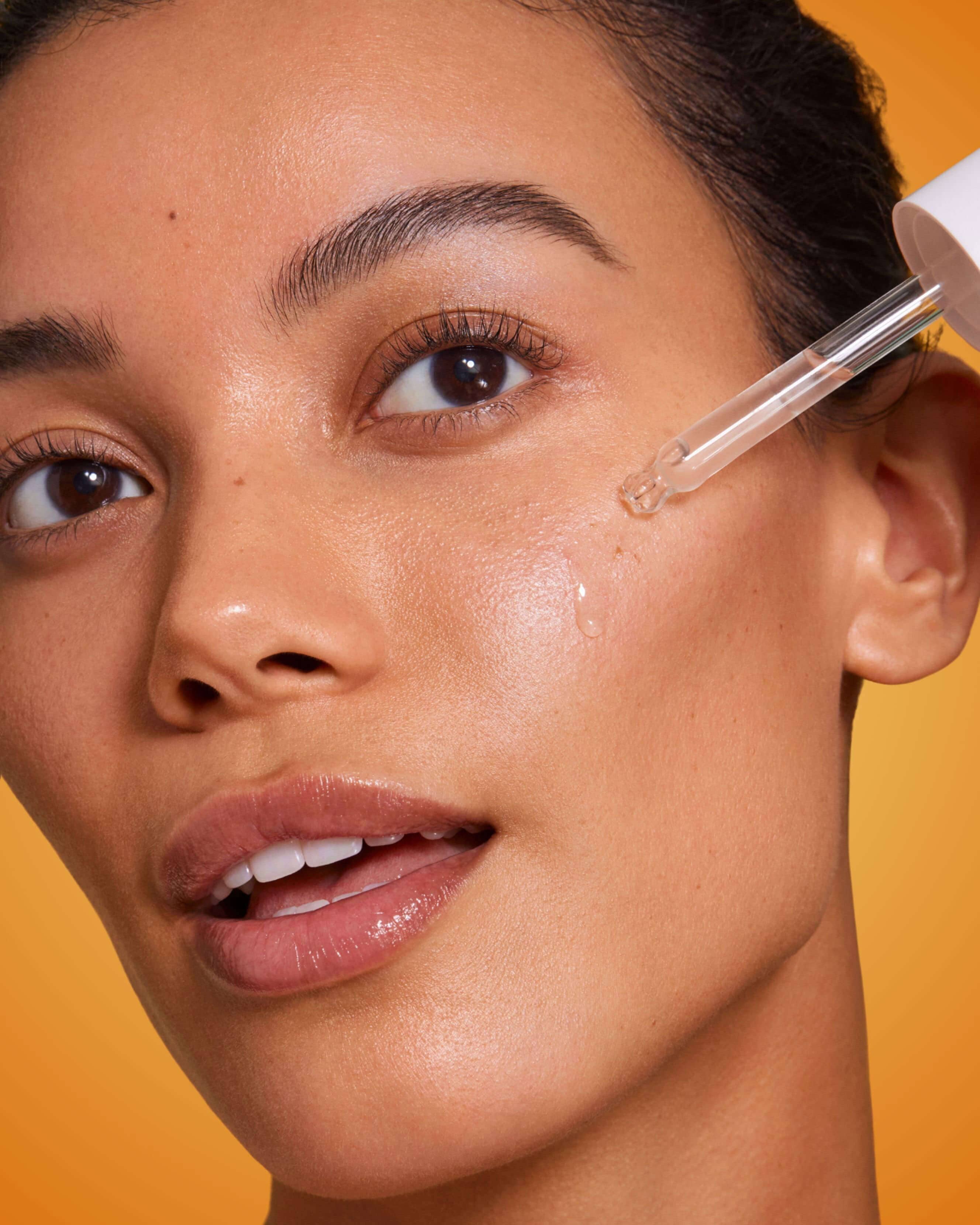 SundaSkin The Essential Hydrating Serum