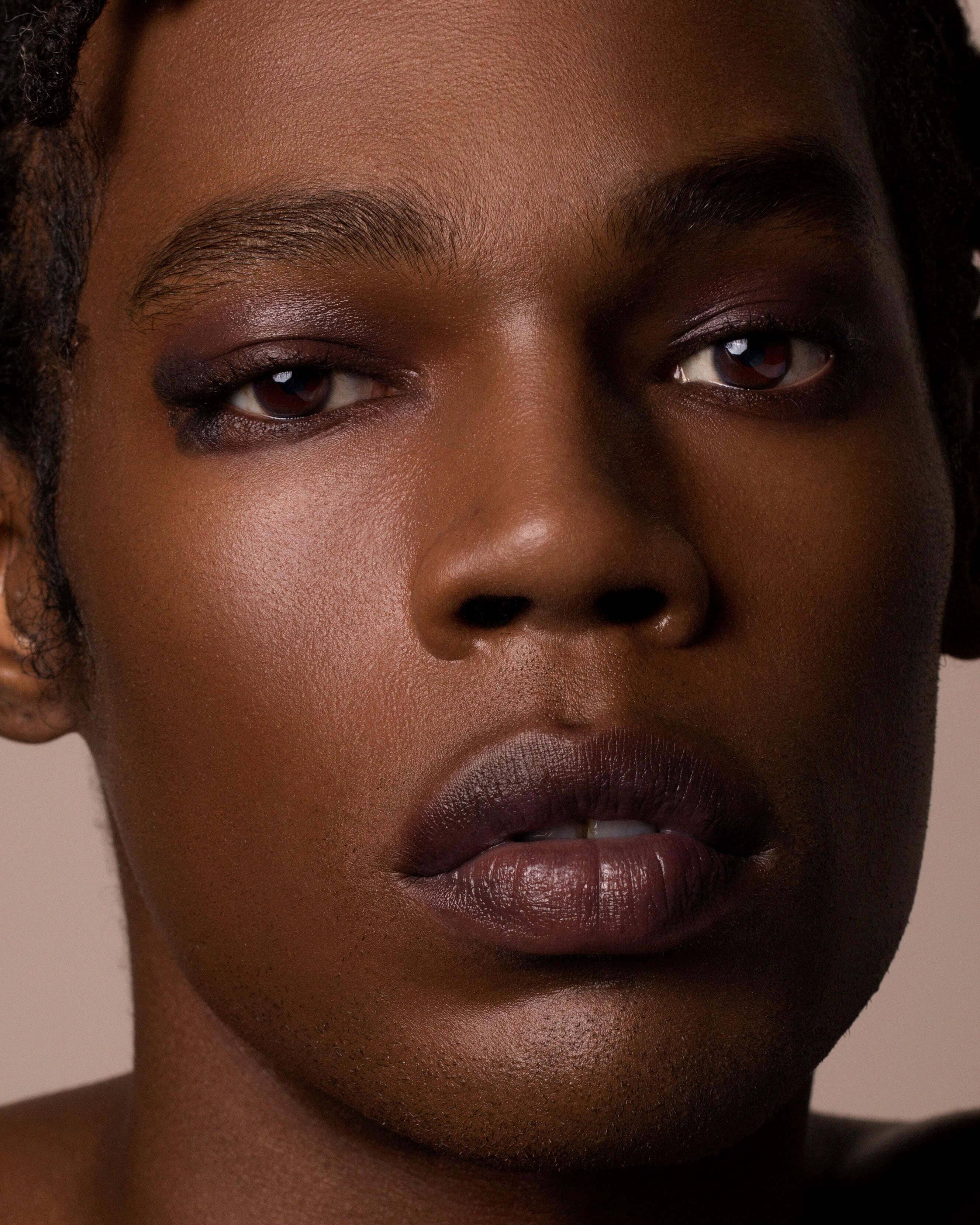 Eclipse (black aubergine)