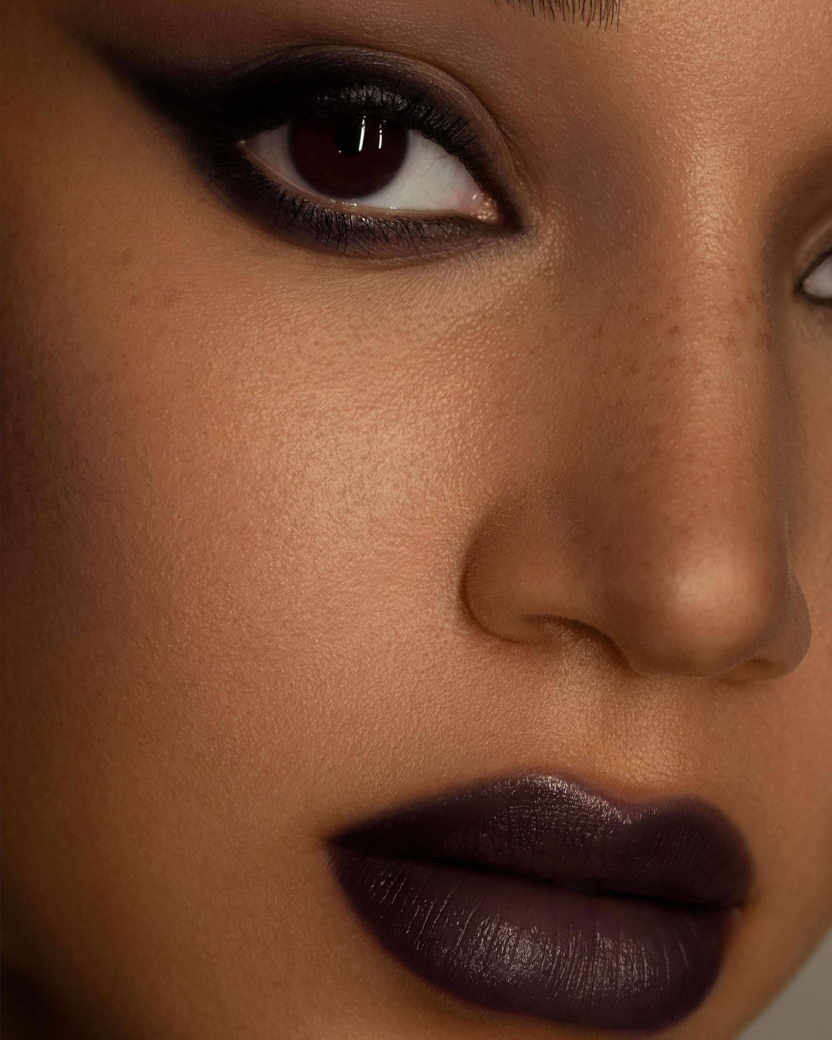 Eclipse (black aubergine)