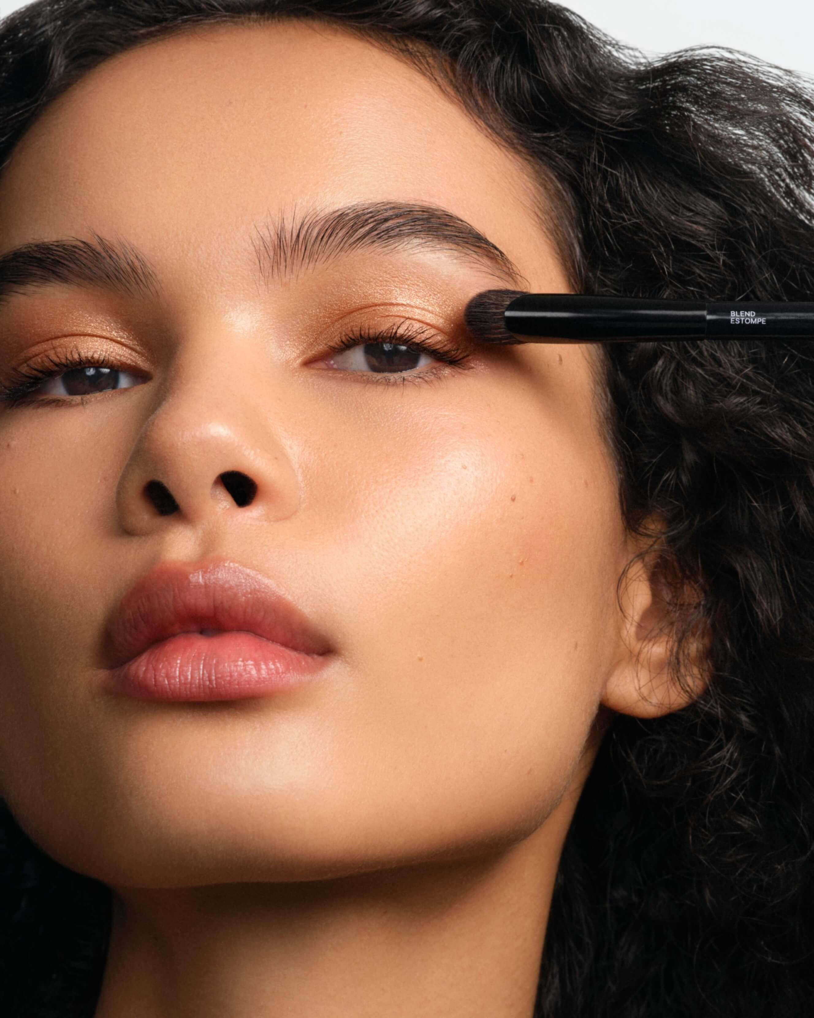 The Dual-Ended Eyeshadow Brush