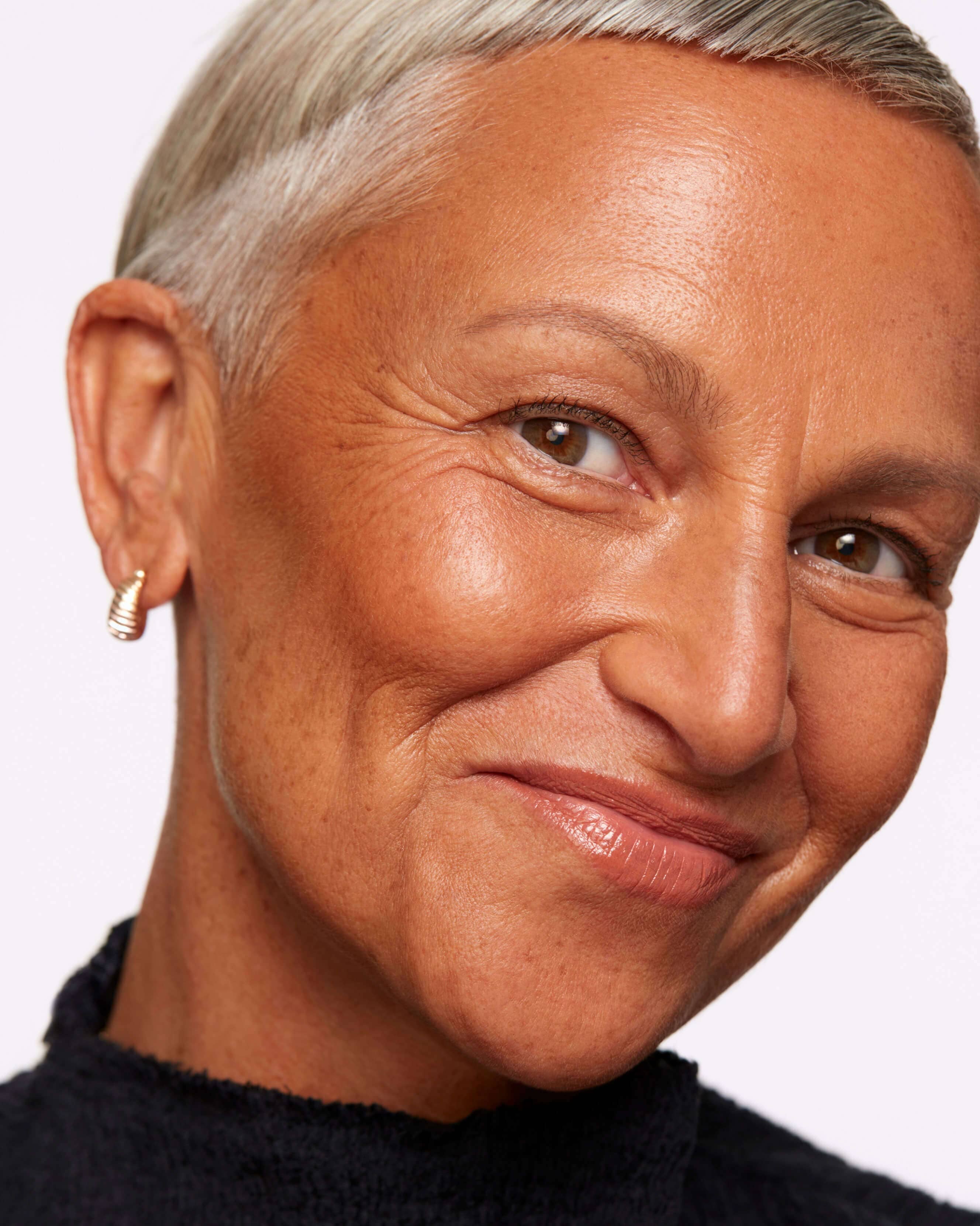 Tan Bronze (Neutral, for medium to tan skin tones)