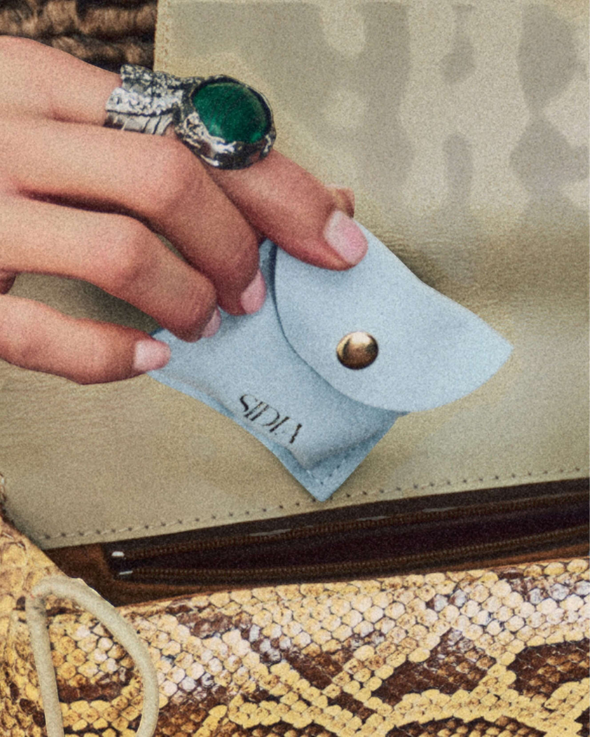 MIDAS: The Solid perfum