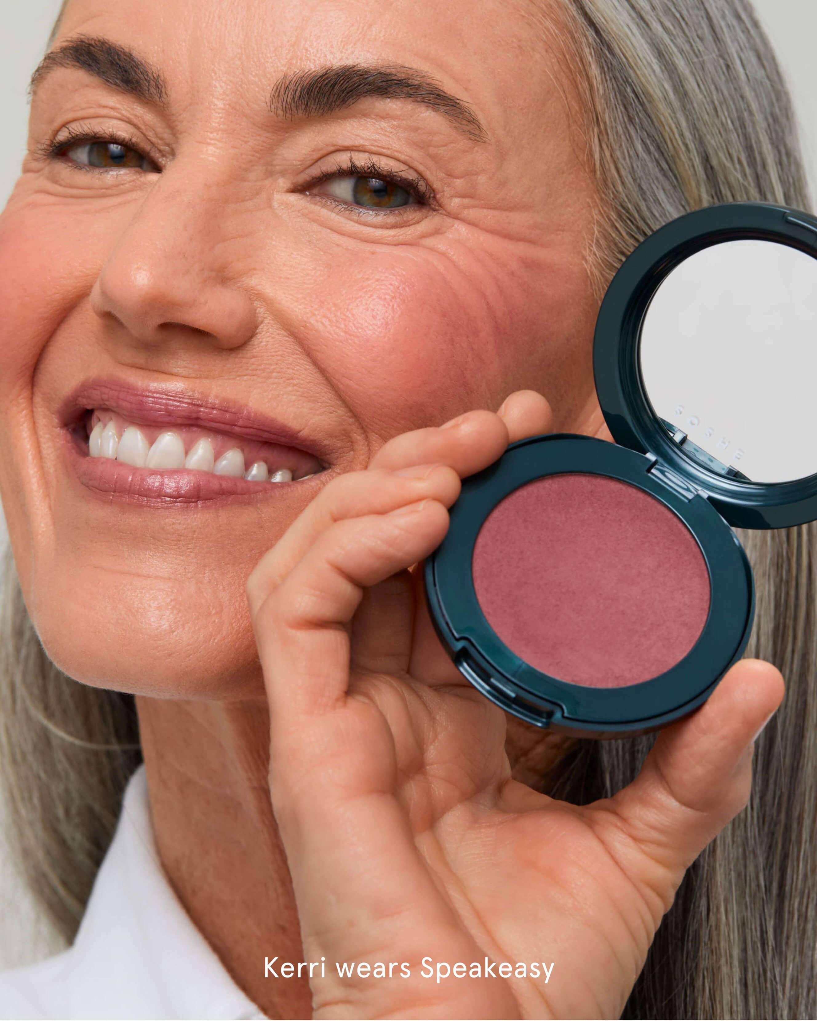 Blurring Pillow Blush & Brush Set