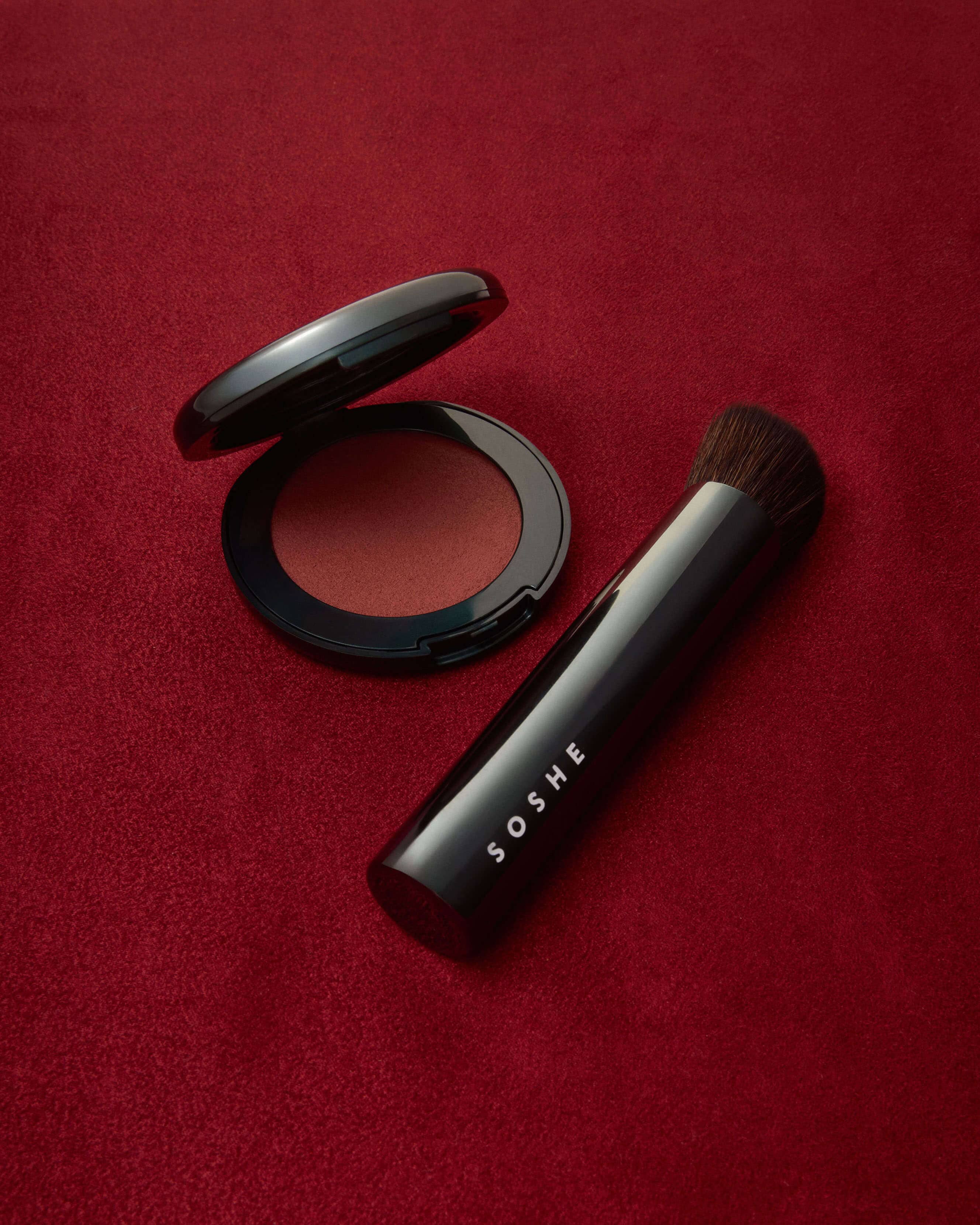 Blurring Pillow Blush & Brush Set