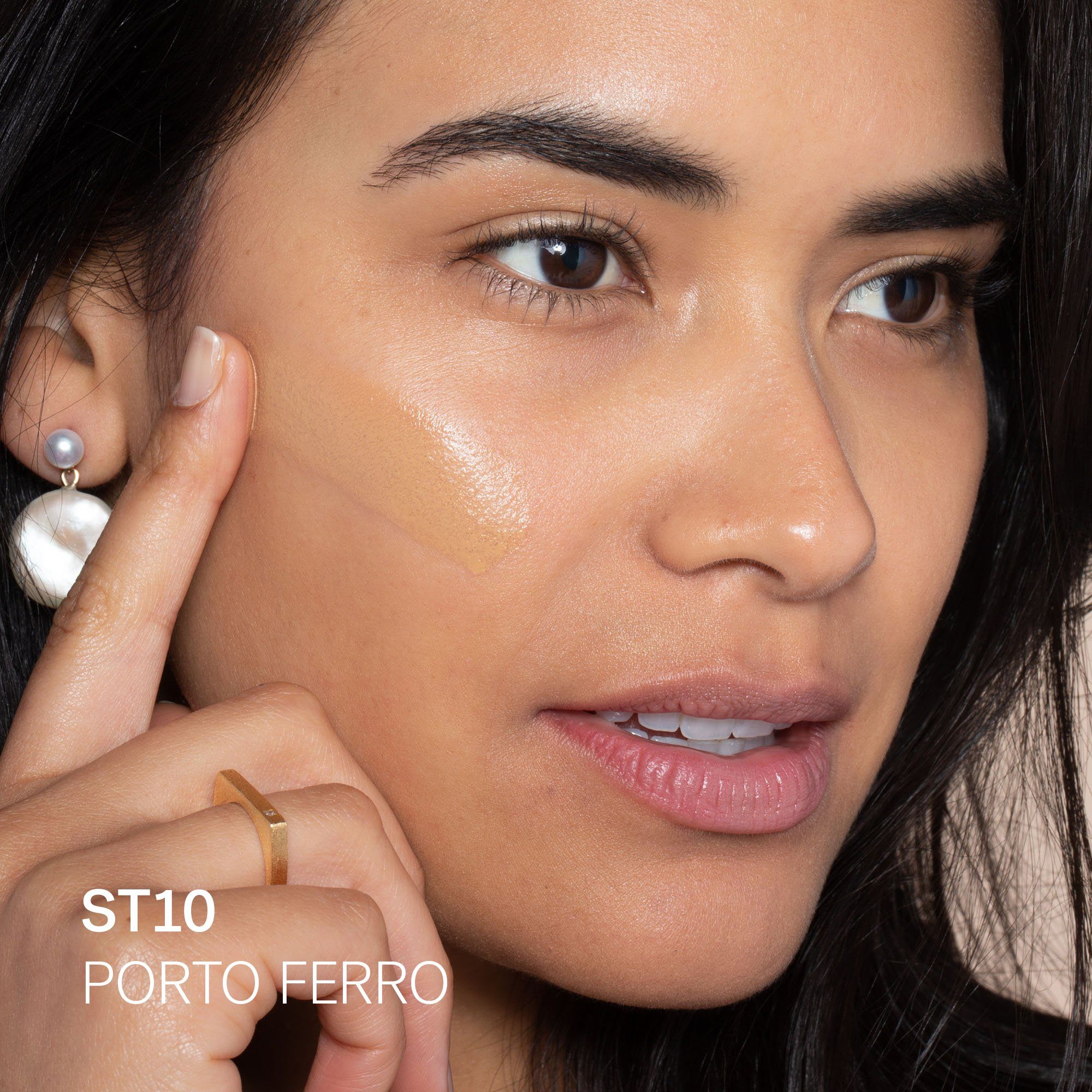 ST10 Porto Ferro (for medium skin with golden undertones)