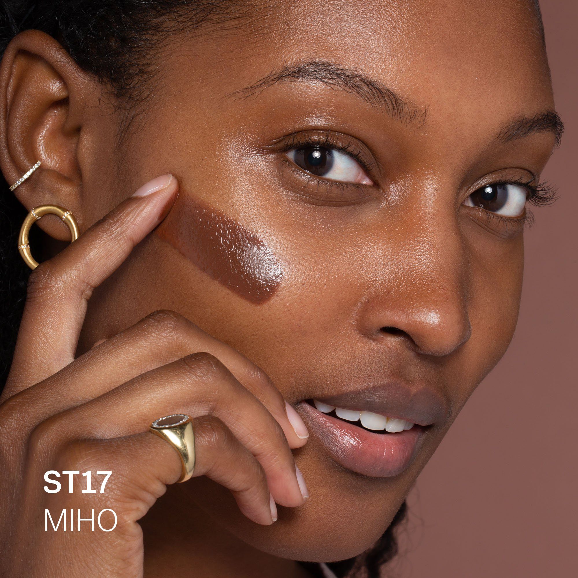 ST17 Miho (for deep skin with neutral cool undertones)