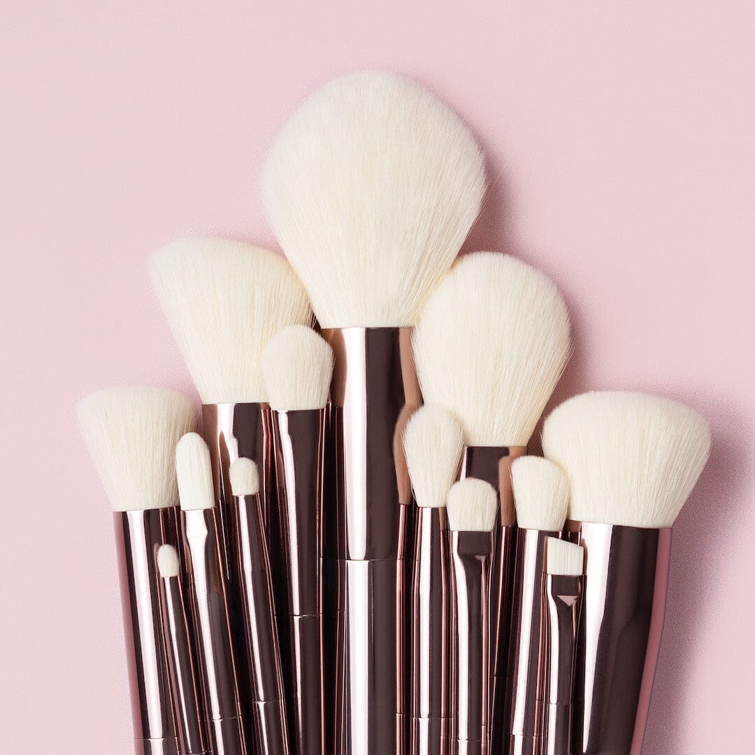 Sustainable Luxury Line and Smudge Brush